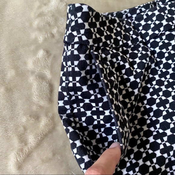 Patterned Shorts! - Picture 3 of 4